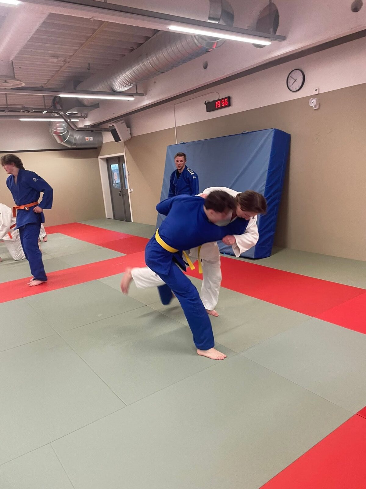 Kast under trening